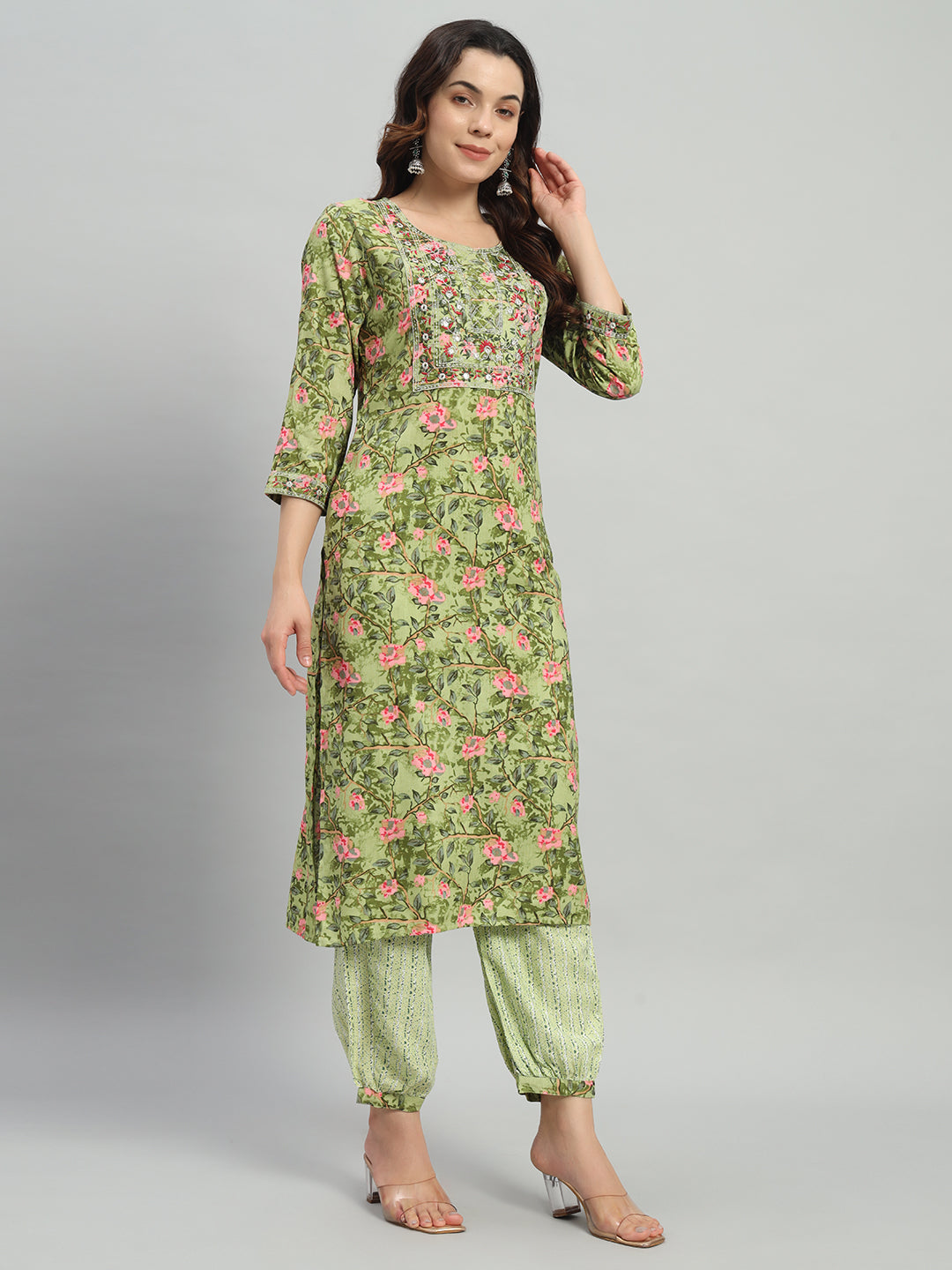 Green Embroidery Cotton Blend Straight Kurta Pant Dupatta Set (Copy)